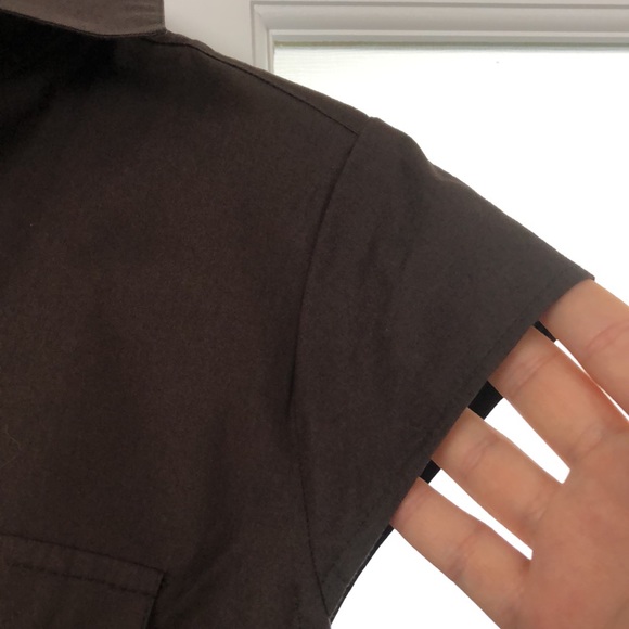 Brown short sleeve blouse2 fake pockets, stretchy, H&M, Us10 - Picture 7 of 13